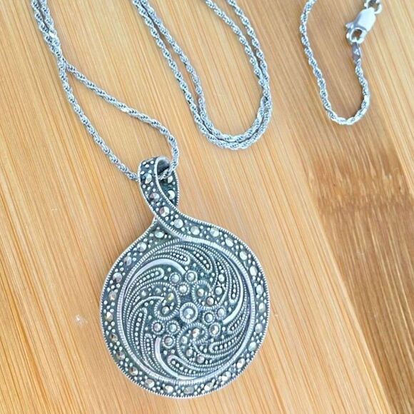 Vintage 925 Silver Marcasite Black Onyx Reversible Pendant Necklace - Picture 2 of 6